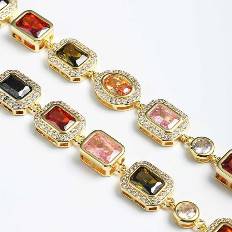 Gold Round Necklace