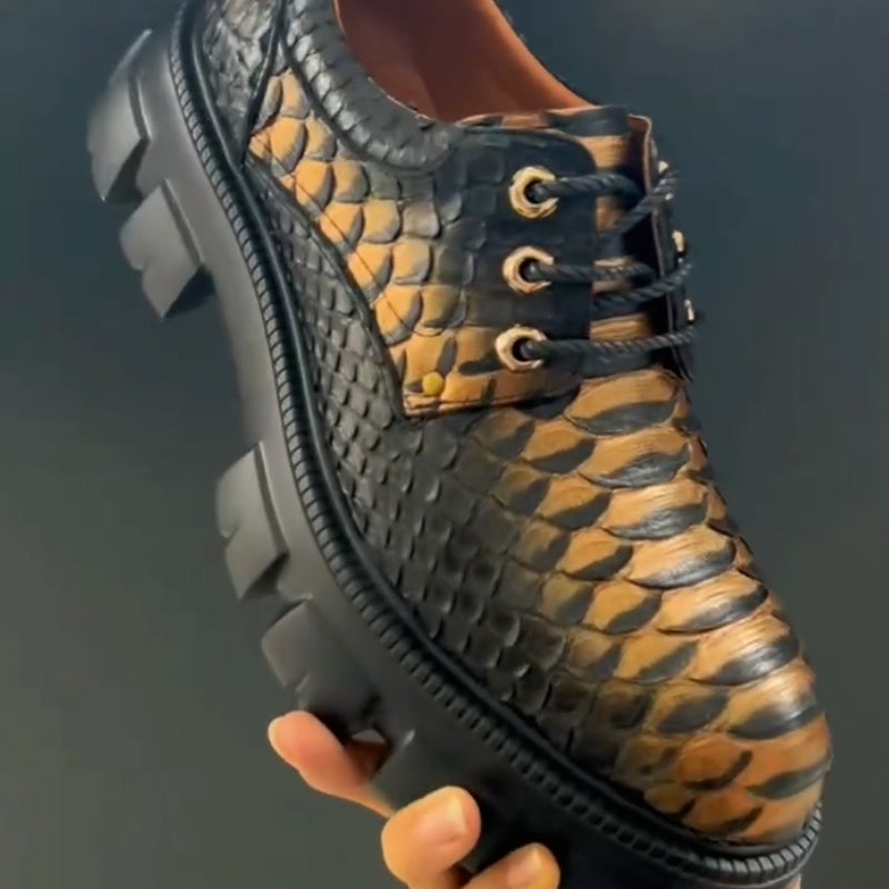 Crocodile Pattern Casual Shoes