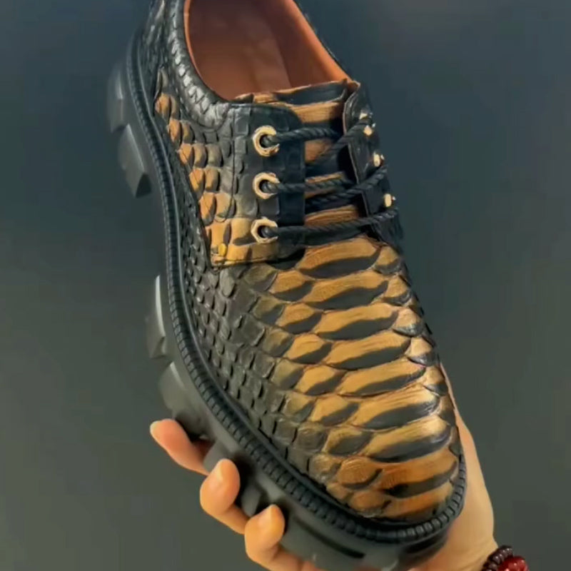 Crocodile Pattern Casual Shoes