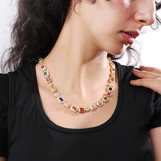 Gold Round Necklace